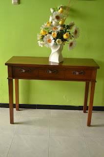 Salsa Desk 03 Teak Salsa Desk 03 atau Meja Salsa 03 adalah meja selasar jati yang indah dan mewah