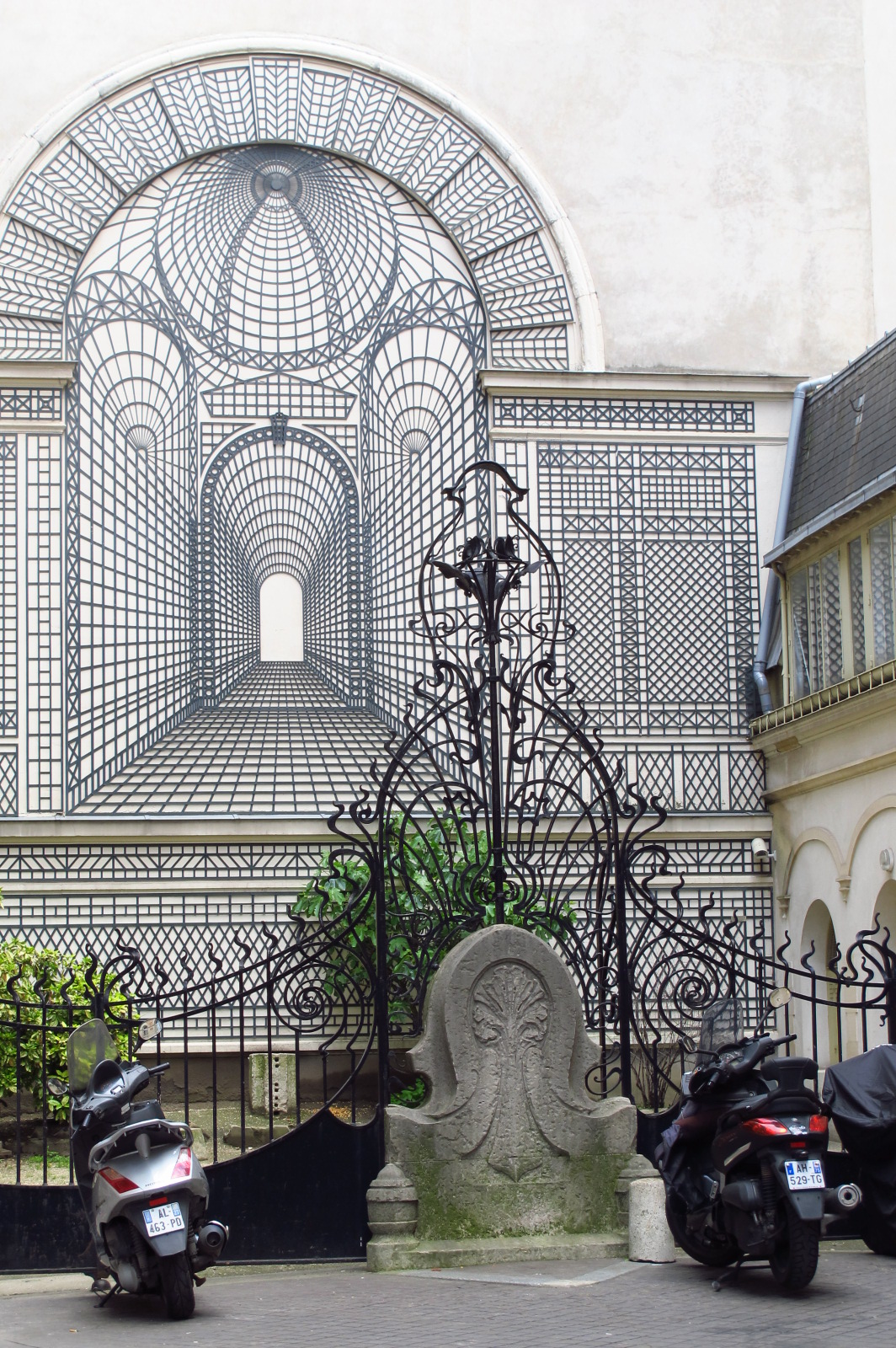 ParisEncore: ~Art Nouveau in the 7th Arr.~