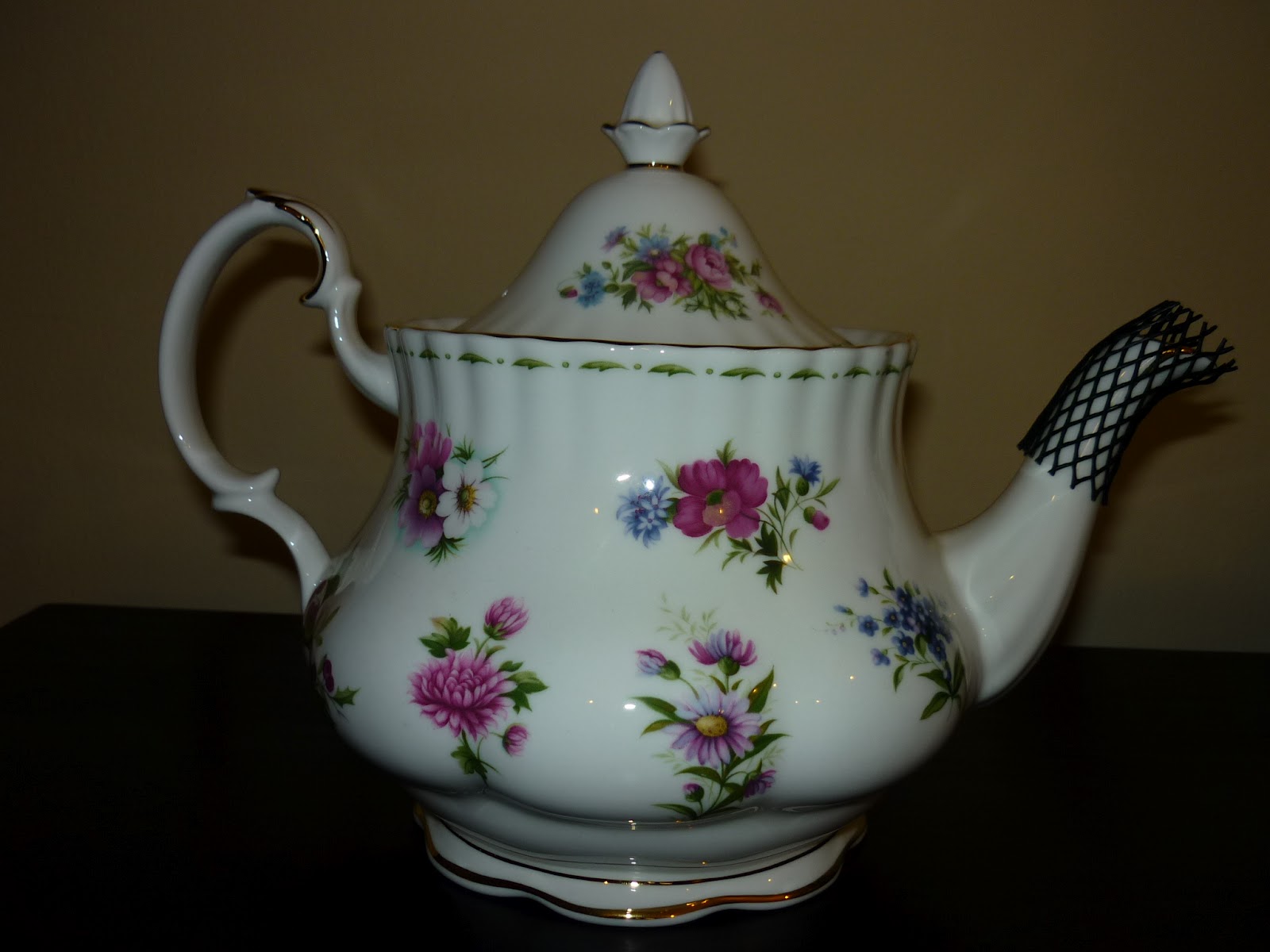 Vintage Teaware & Collectibles Royal Albert Flowers of The Month