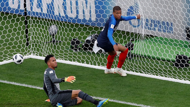 Francia califica a octavos de final y Perú queda eliminado