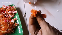 kankambaram-flower-tying-1ab.png