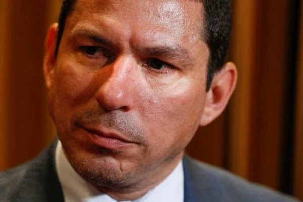 Ramos ameaça derrubar Bolsonaro caso o presidente vete o Fundão: "Vamos pautar o impeachment"