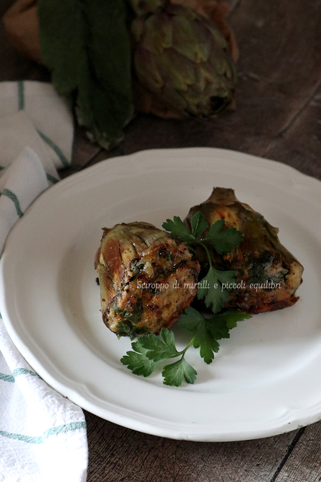 Carciofi ripieni di pane e pecorino