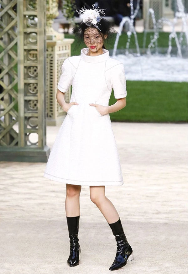 Runway: Chanel Spring 2018 Couture, Paris