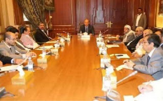 الحكومه الشرعيه تصدر جوازات سفر لليمنيين من السعوديه الحكومه الشرعيه تصدر جوازات سفر لليمنيين من السعوديه