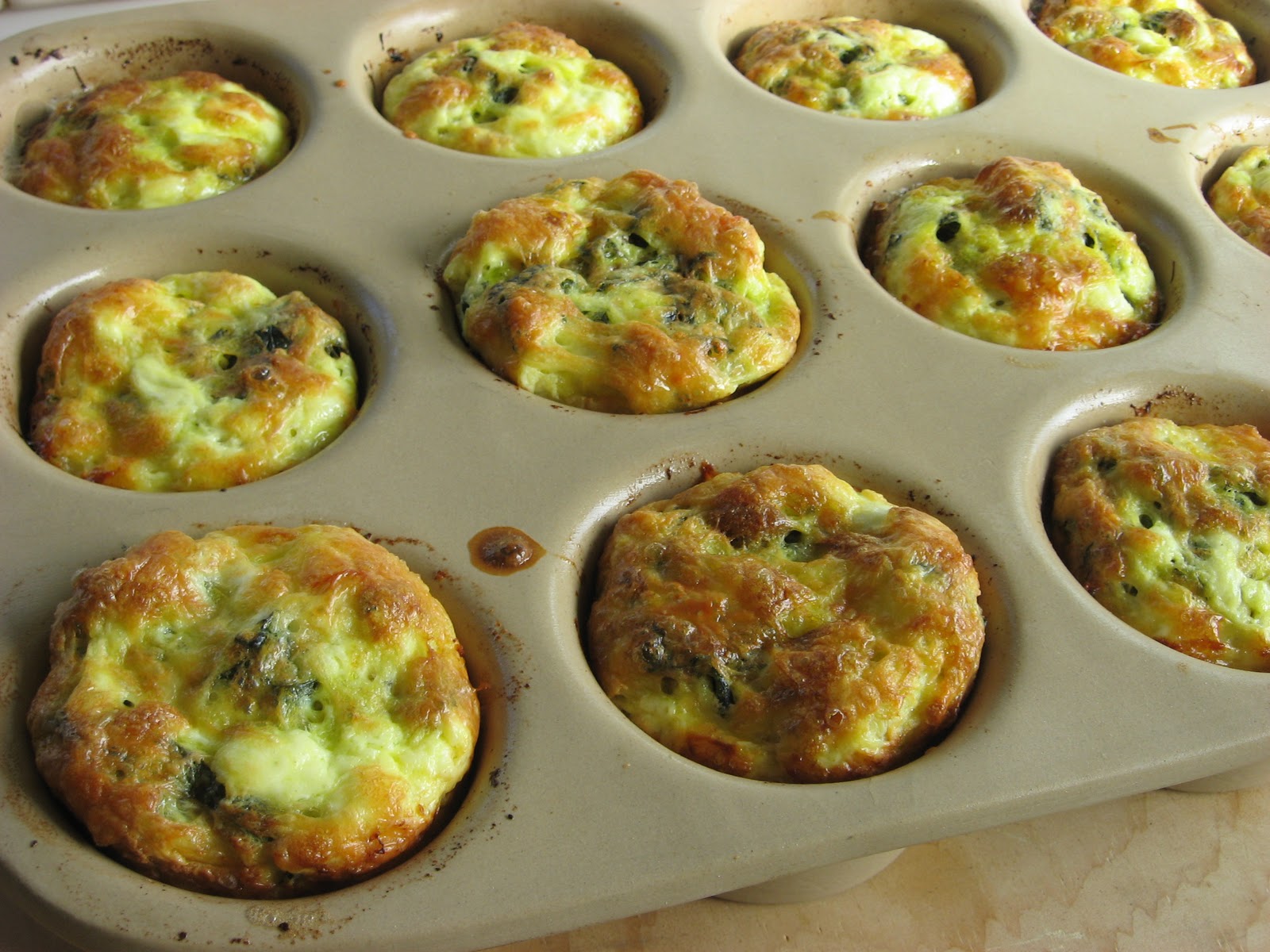 Recipes to Nourish: Frittata Muffins w/ Caramelized Onions, Kale ...