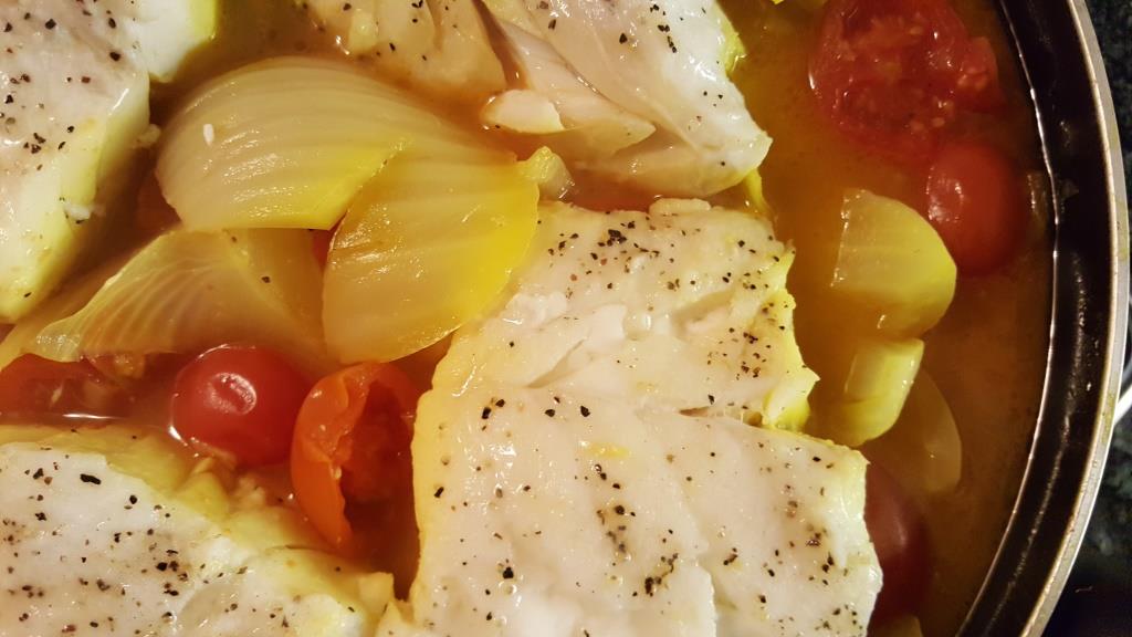 eat-culture: Low Carb - Safran-Fischeintopf mit Tomaten und Fenchel ...