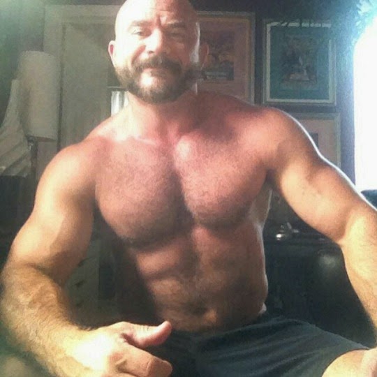 Beefy Stocky Hairy Men Beefy Stocky Hairy Men
