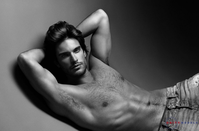 L'Homme du Jour: DANIEL DI TOMASSO