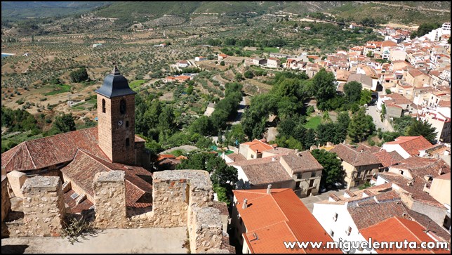 Iglesia-Asunción-desde-el-castillo