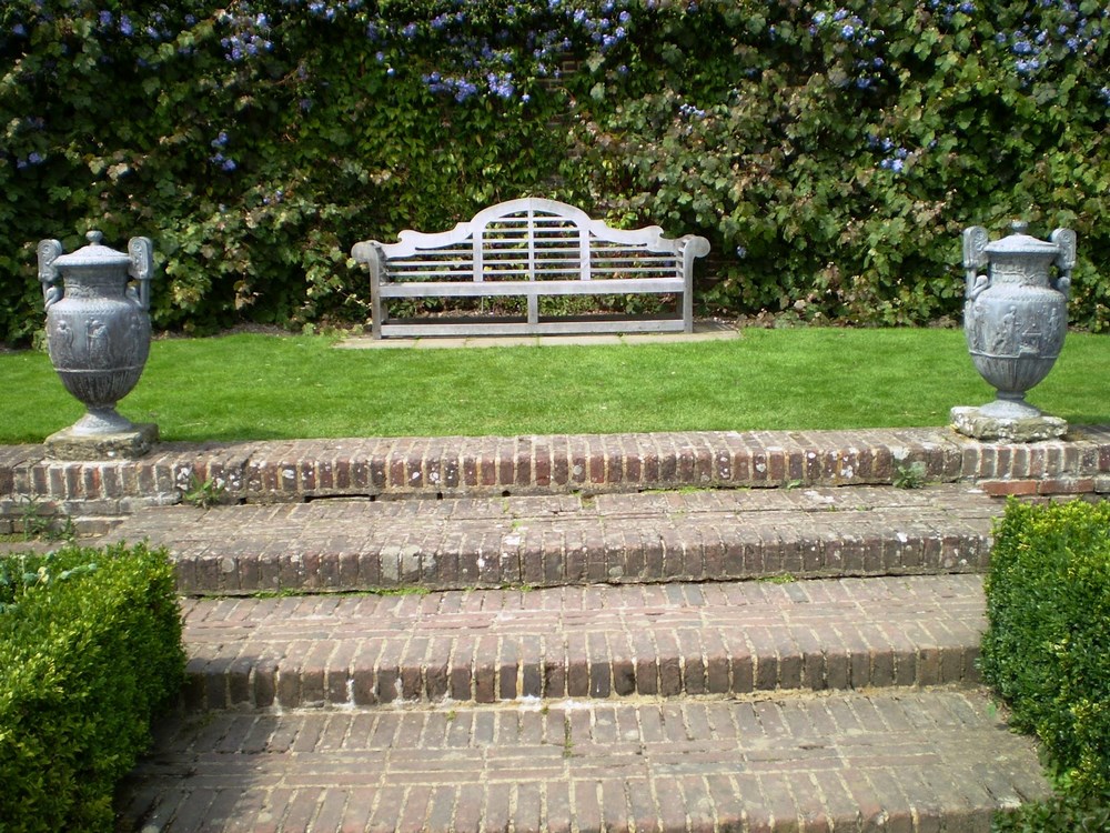 Thakeham bench, el clásico banco de jardín diseñado por Lutyens