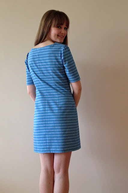 Diary of a Chain Stitcher: Theory Striped Linen Laurel Dress from Colette Patterns