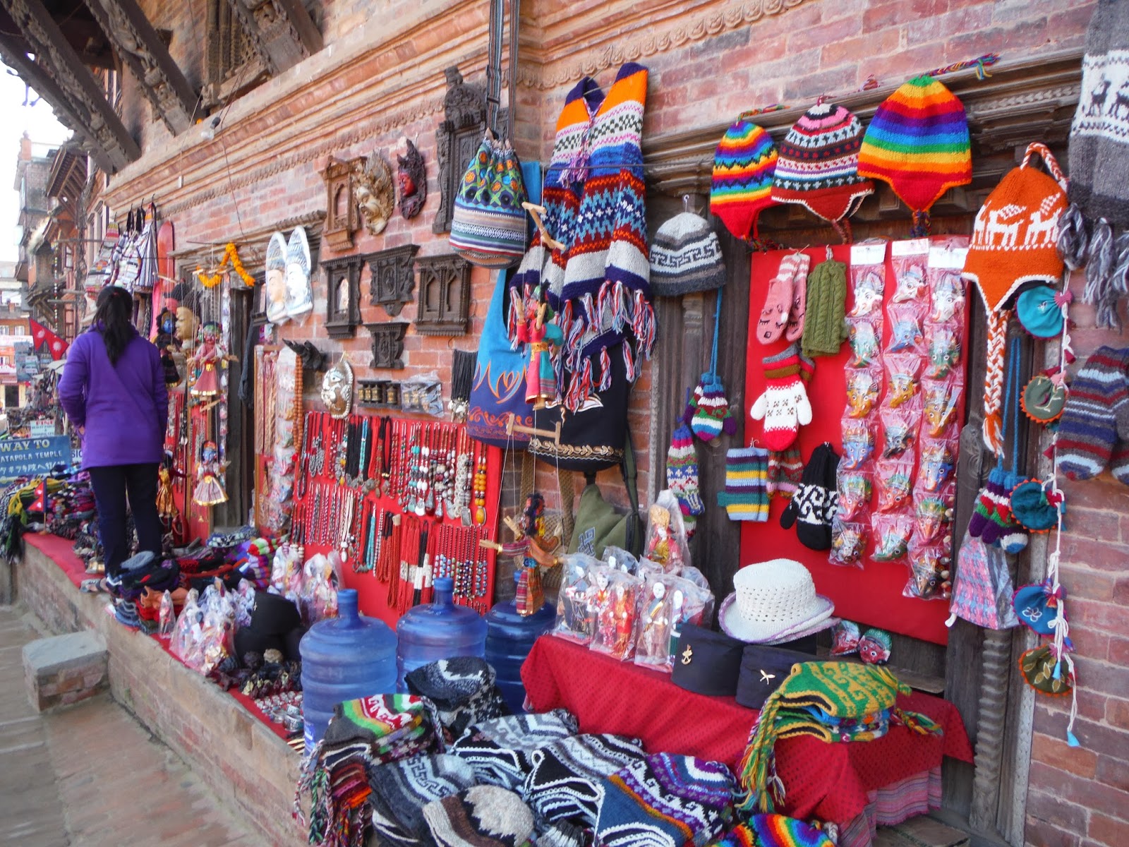 Ann Marcer in Nepal: A little bit of shopping