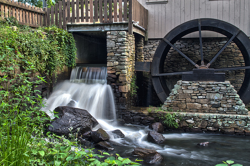 Under The Nut Tree Genealogy: History of a Mill- The Newlin Grist Mill