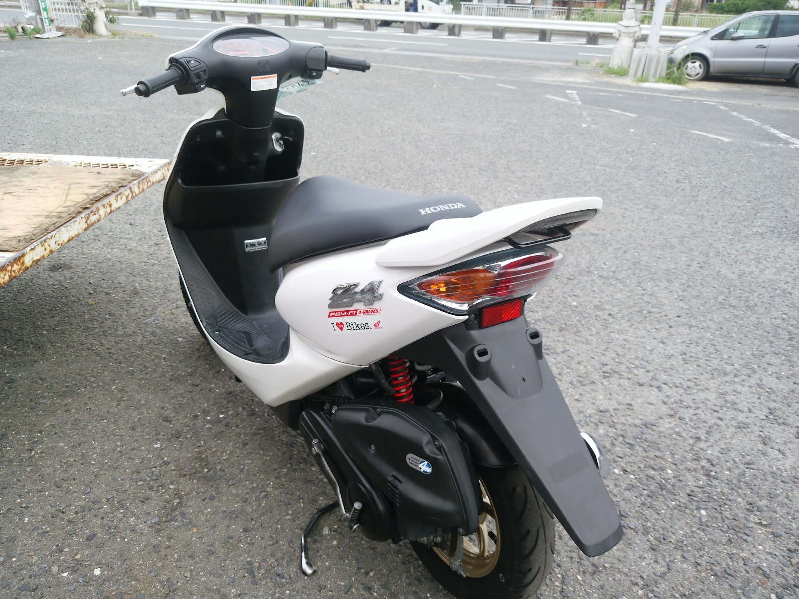 EXPORT NEW/USED JAPANESE MOTORCYCLES SCOOTER FROM OSAKA JAPAN / AZ ...
