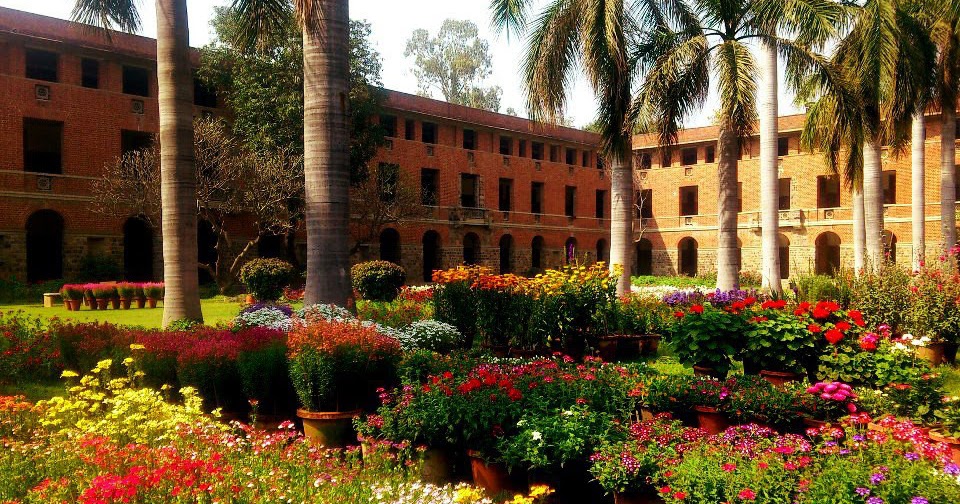 Miranda House in a nutshell!