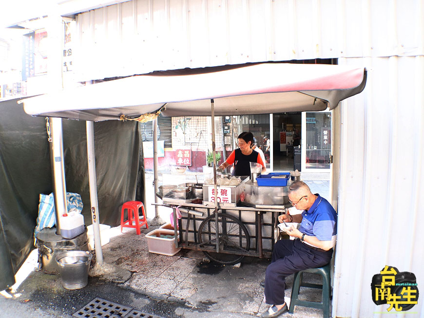 台南愛玉冰/70多年無名小攤/每日限量只賣4小時/天然手洗愛玉/傳統古早味在地人的回憶