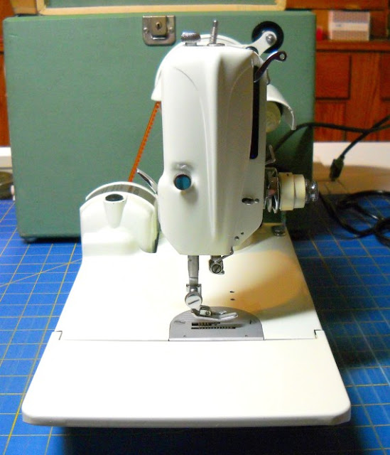 Curlicue Creations White Singer Featherweight 221 Sewing Machine