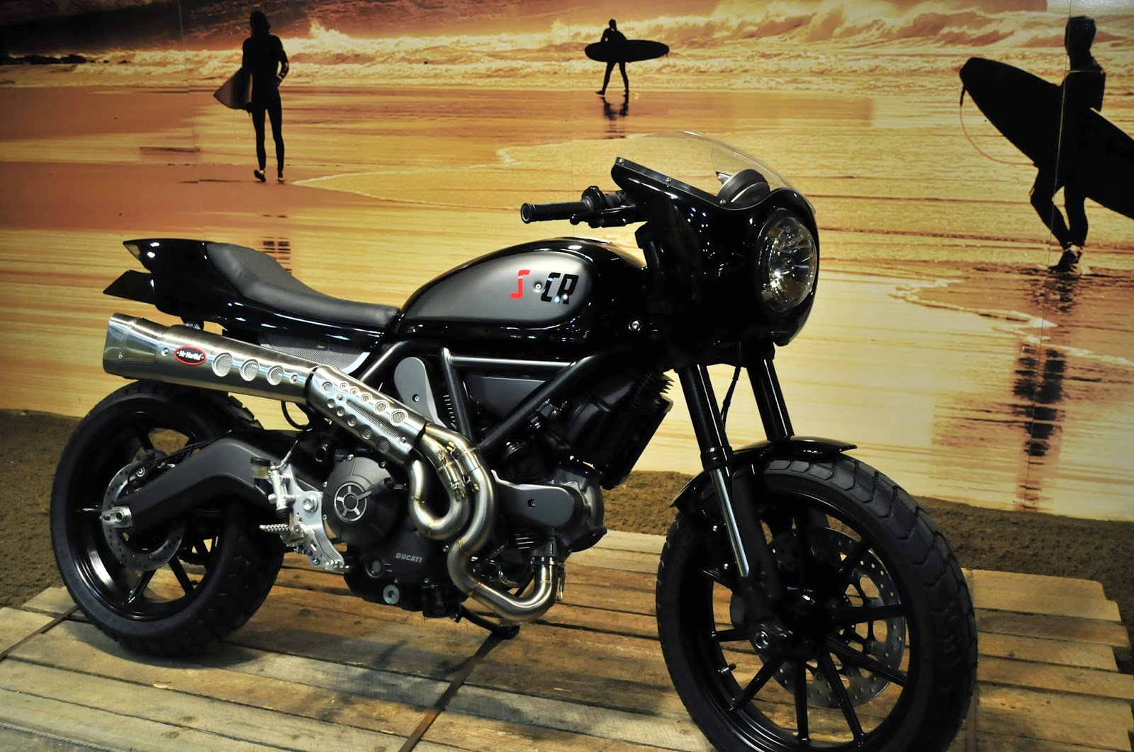 Ducati Scrambler Cafe
