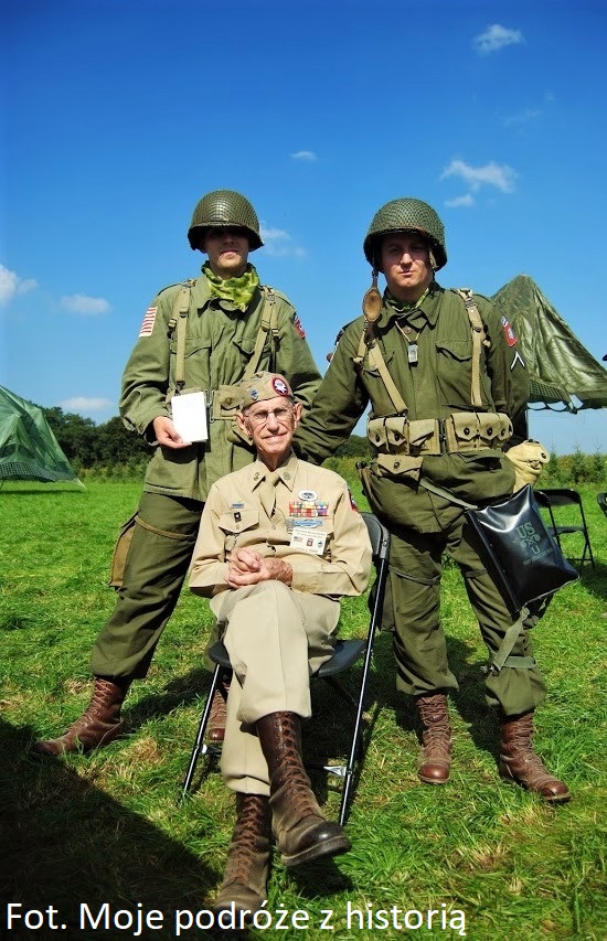 Historia odkrywana na nowo: Sierżant Clinton E. Riddle - 325. Pułku ...