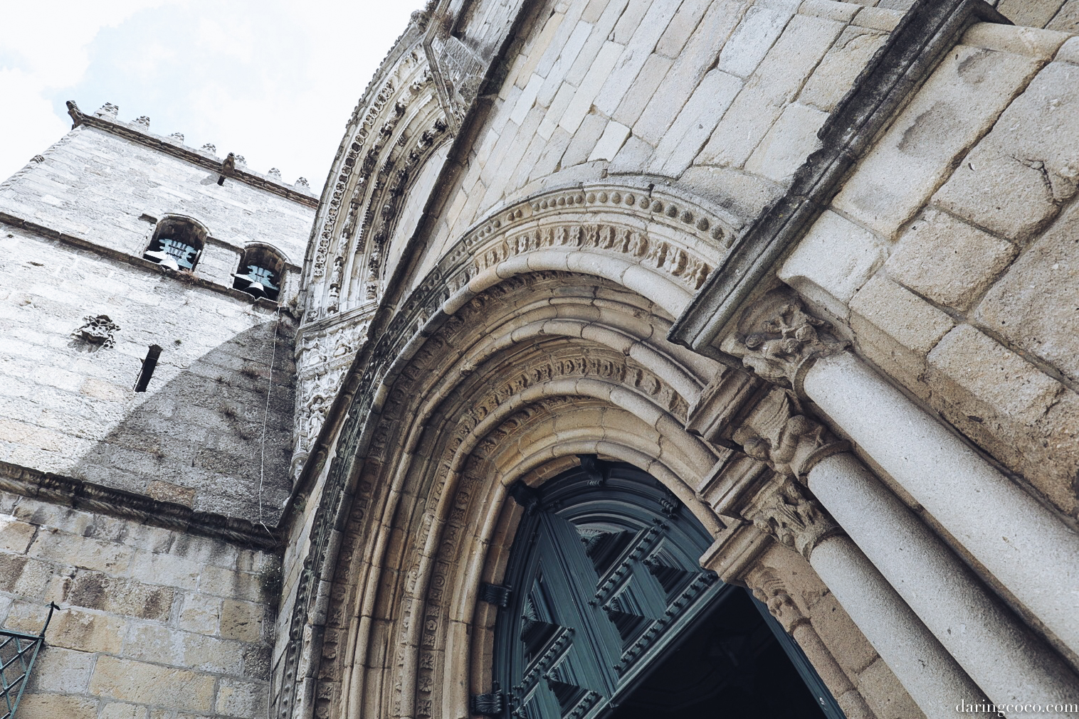 wayfaring with coco // guimaraes town centre northern portugal