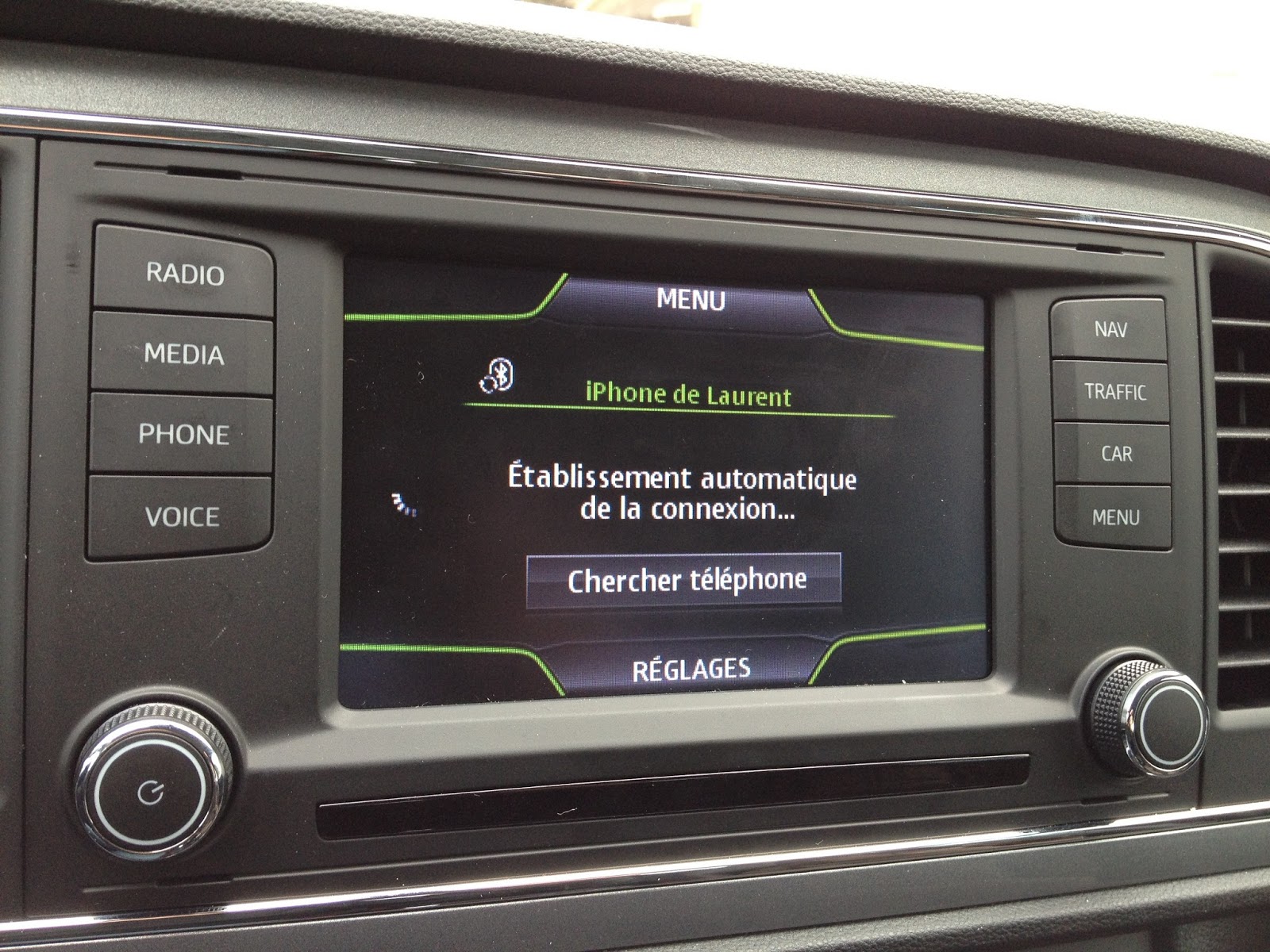 Voiture communicante Seat Easy Connect la connectivité à la sauce