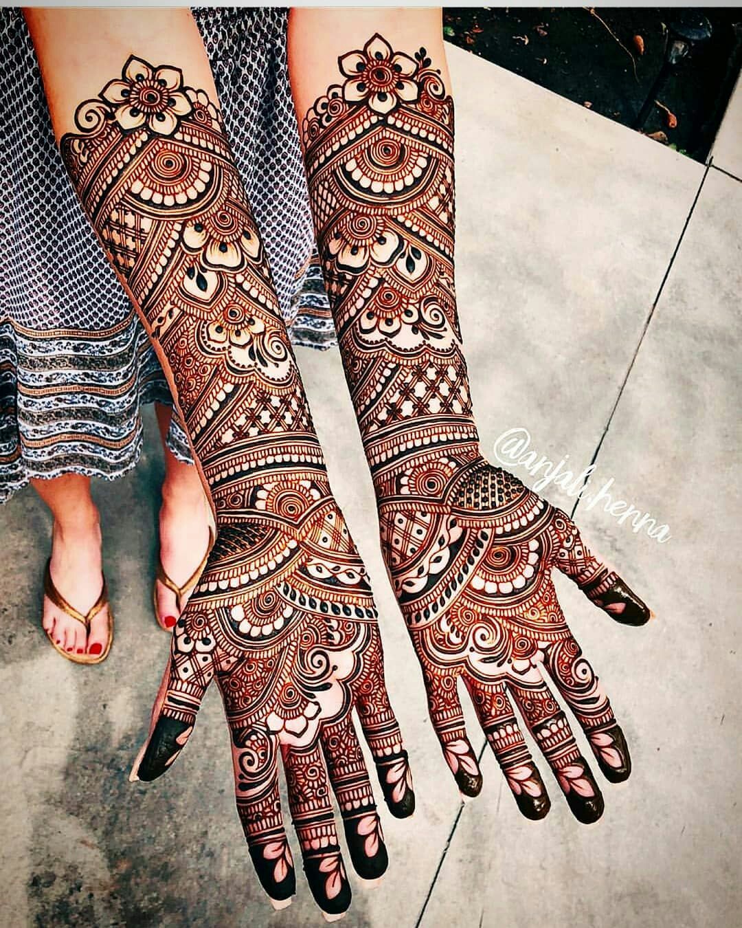 Stylish Simple Full Hand Bridal Mehndi Design