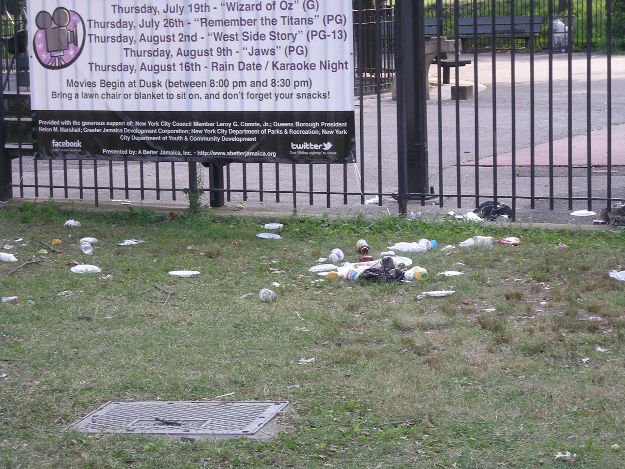 Queens Crap Jamaica trash problem continues