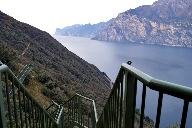 lago di garda escursioni sentieri panoramici