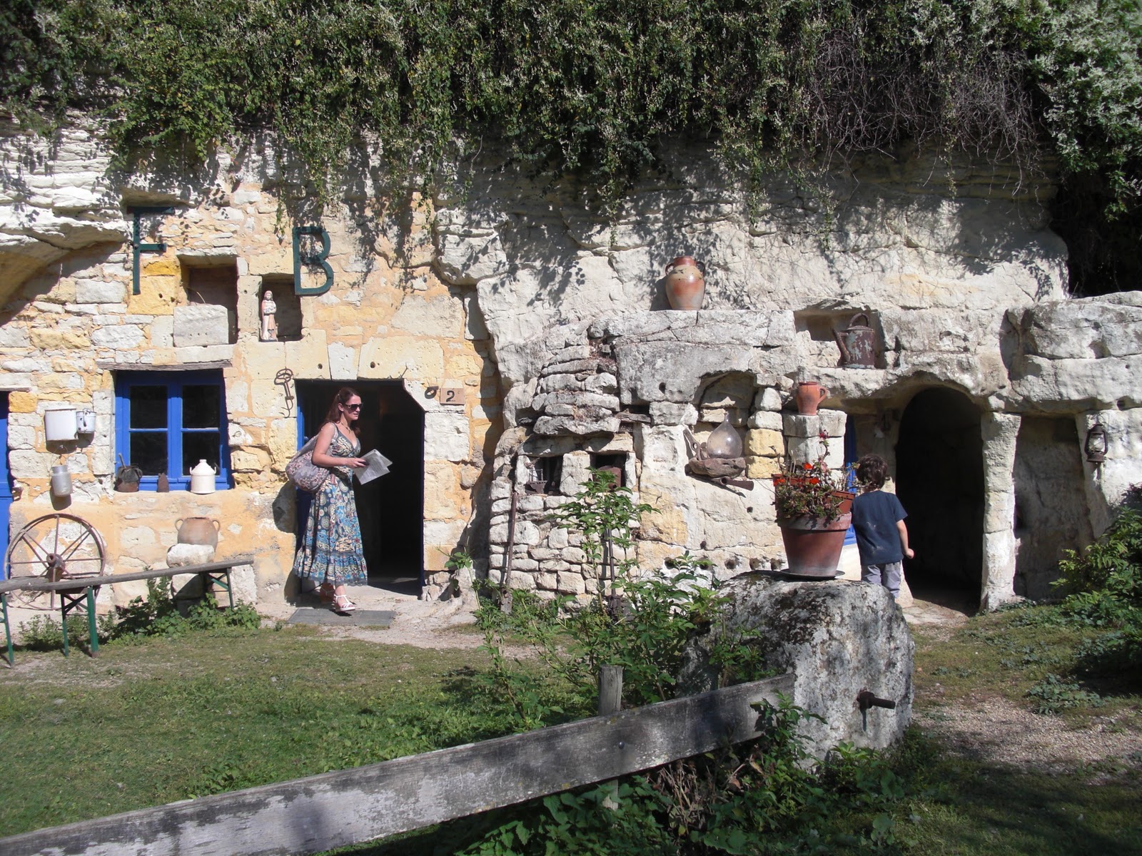 Four months to fluent French Troglodytes and châteaux