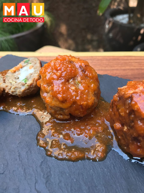 mau cocina de todo albondigas rellenas de queso salsa chipotle enchipotladas receta facil