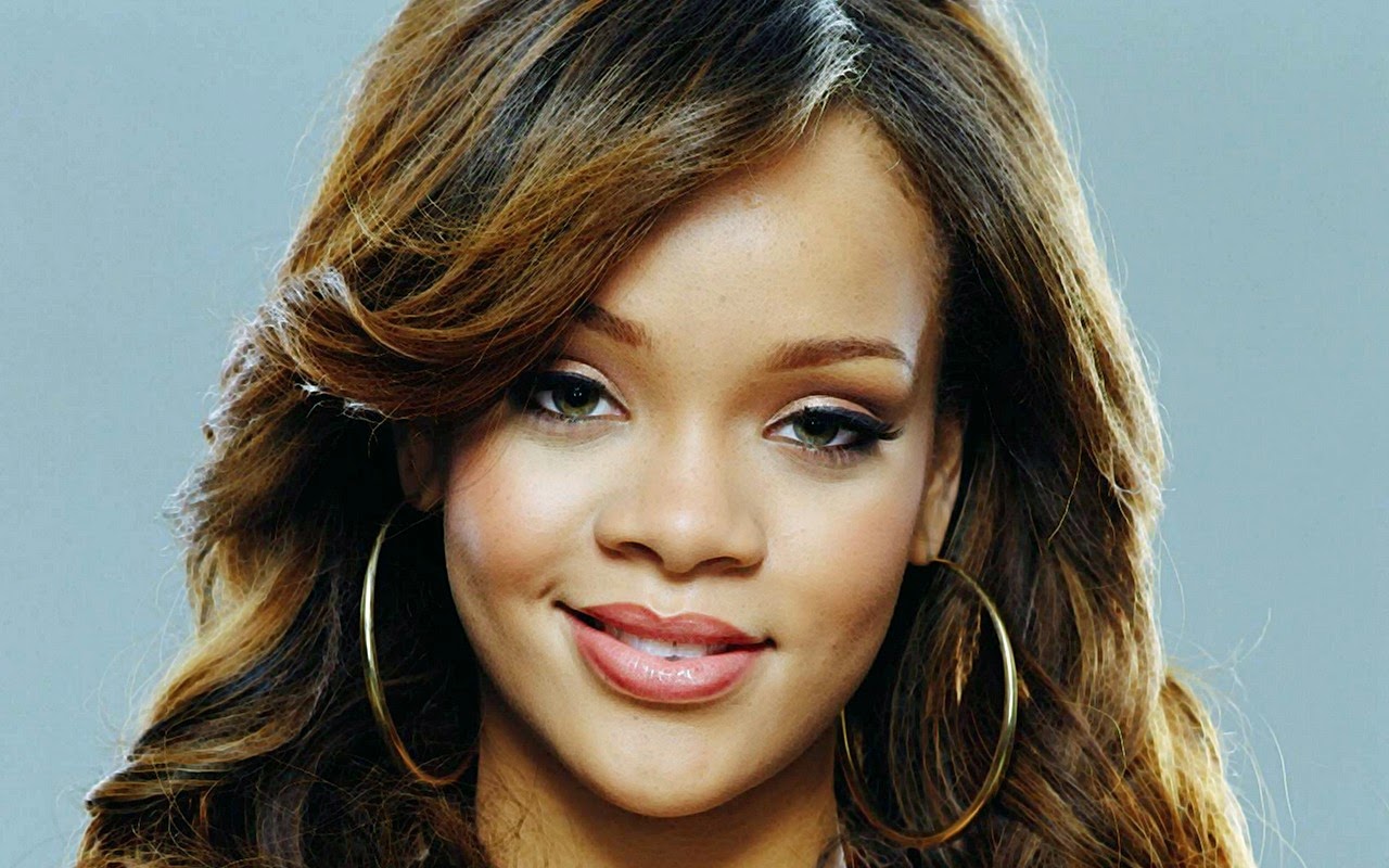 Biography Of Rihanna Biography Of Famous People In The World Biography Of Rihanna Biography Of Famous People In The World
