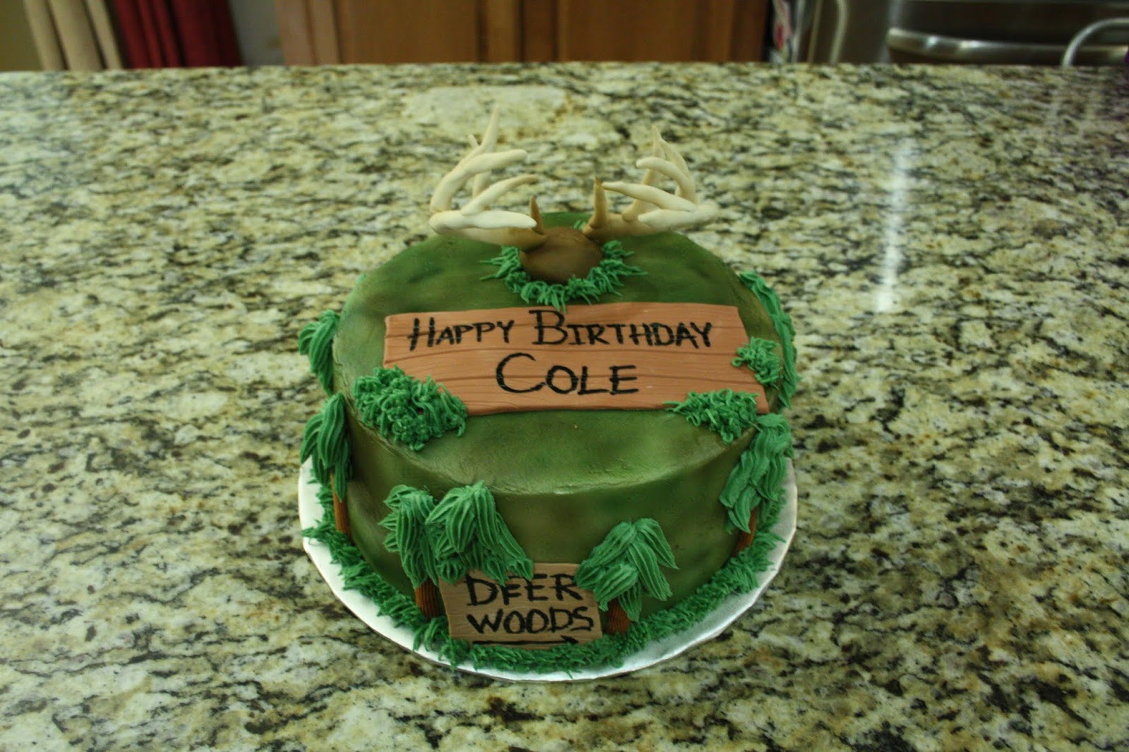Sweet Dreams Bakery: Hunting Cake