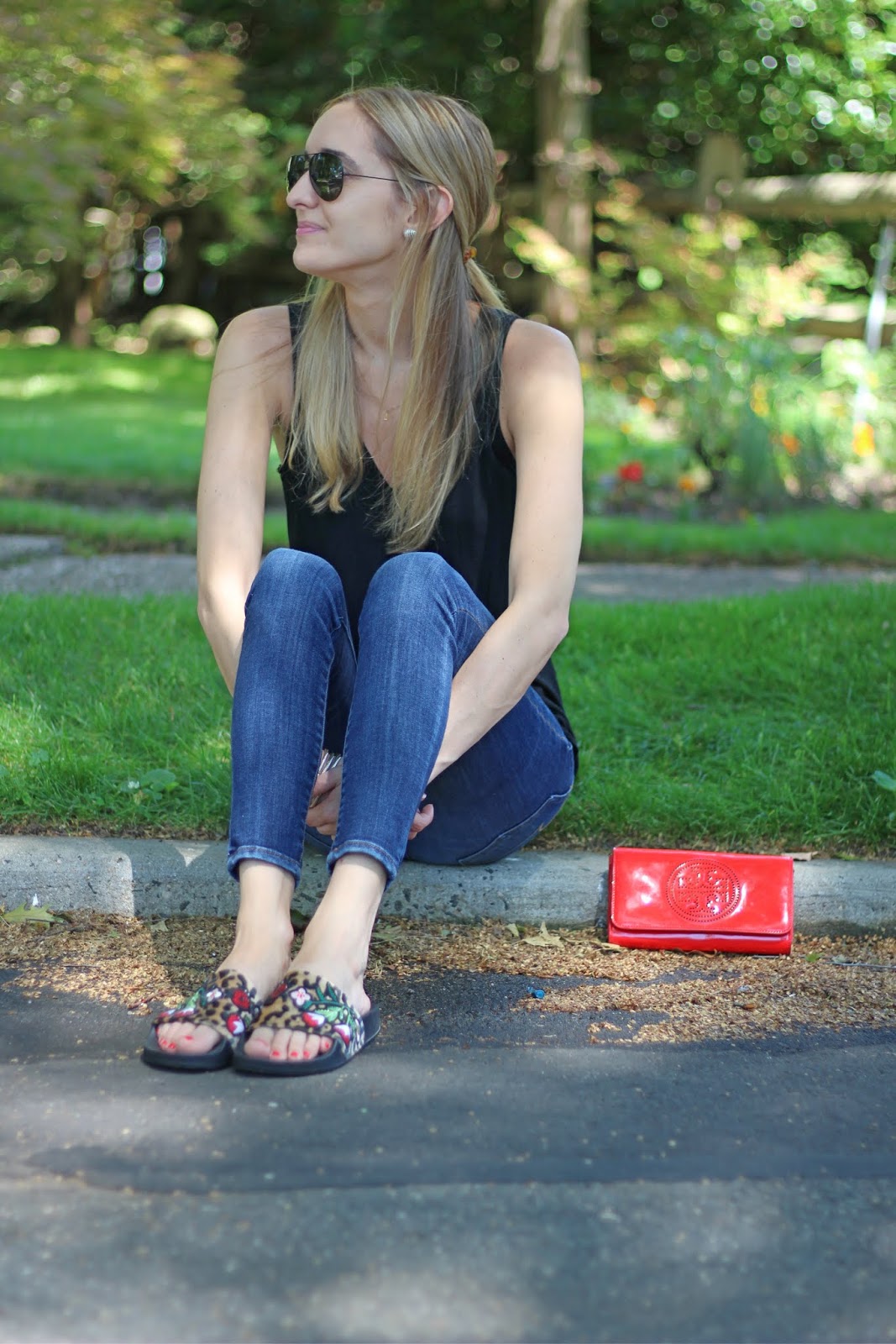 Michelle's Pa(i)ge Fashion Blogger based in New York 8 SLIDE SANDALS