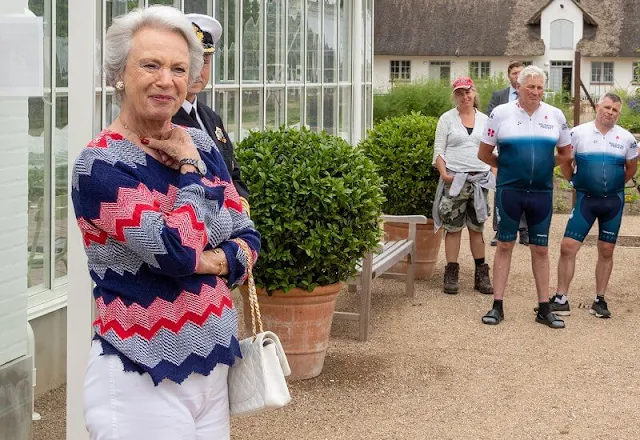 Queen Anne-Marie of Greece and Princess Benedikte of Denmark accompanied Queen Margrethe. Princess Benedikte wore a color-full sweater