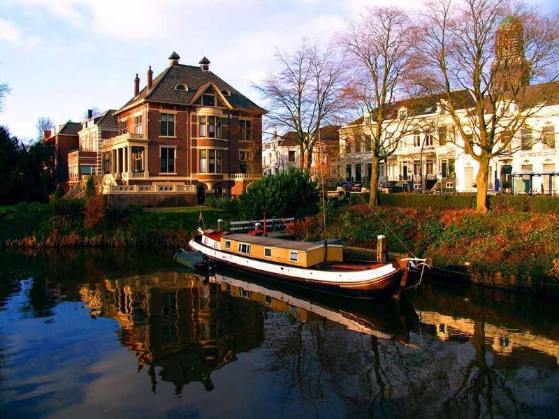 Leiden Ruddell Leiden University, located in the city of Leiden, Leiden University ...