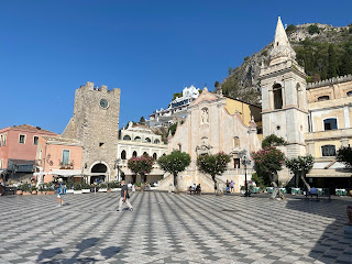 Taormina, Main square