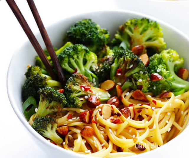 Sesame Noodles With Broccoli And Almonds