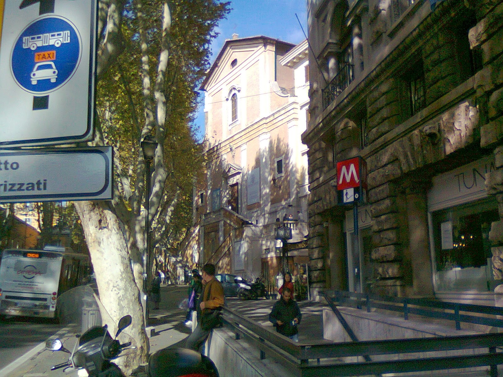 In bici per Roma La Chiesa dei Cappuccini mi lascia perplesso! E