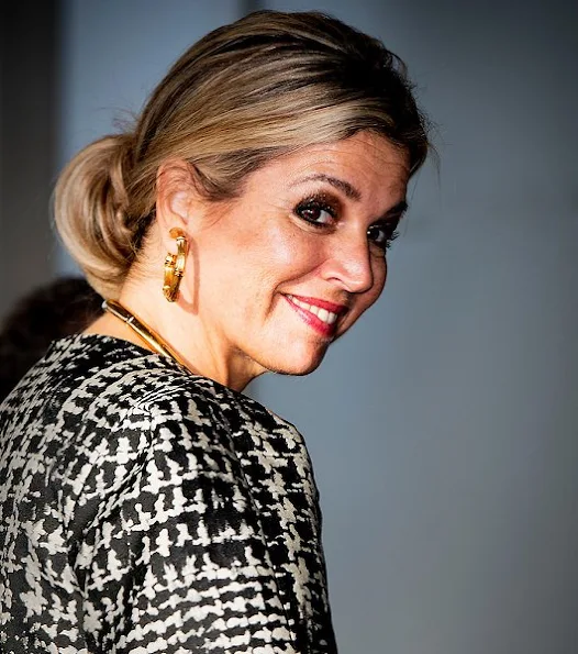 Queen Maxima wore NATAN Dress, CHRISTIAN LOUBOUTIN Pumps, ISABELLE FA Necklace, CARTIER Earrings