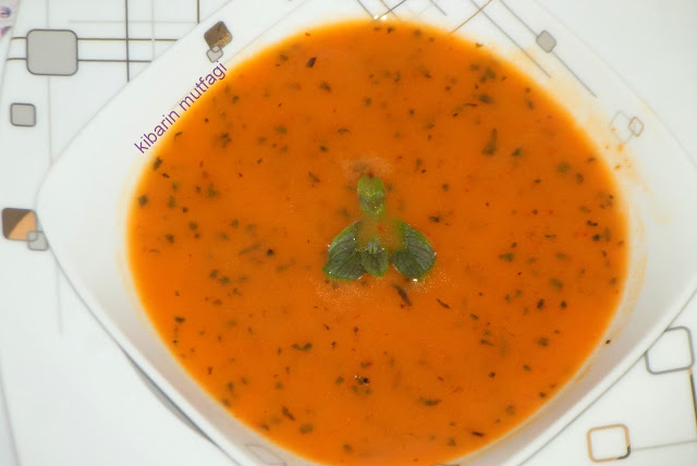 kolay ve pratik çorba tarifi un çorbası tarifi helle çorbası tarifi un çorbası  farklı çorba tarifleri salçalı çorbalar