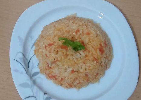 Meyhane Pilavi Tarifi Nasil Yapilir Resimli Yemek Tarifleri