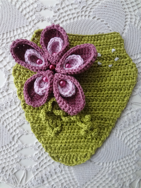 Crochet Kanzashi Flower - free pattern