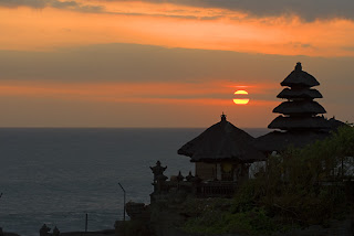 Tempat Lokasi Wisata Menarik Tanah Lot Di Bali