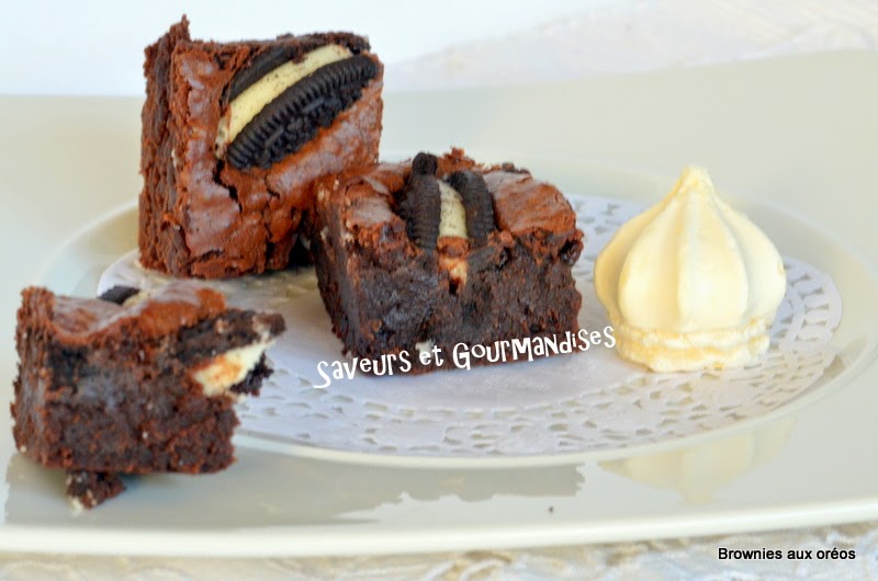 Brownies aux Oréos de Lorraine Pascale. Cookies and cream fudge brownies.