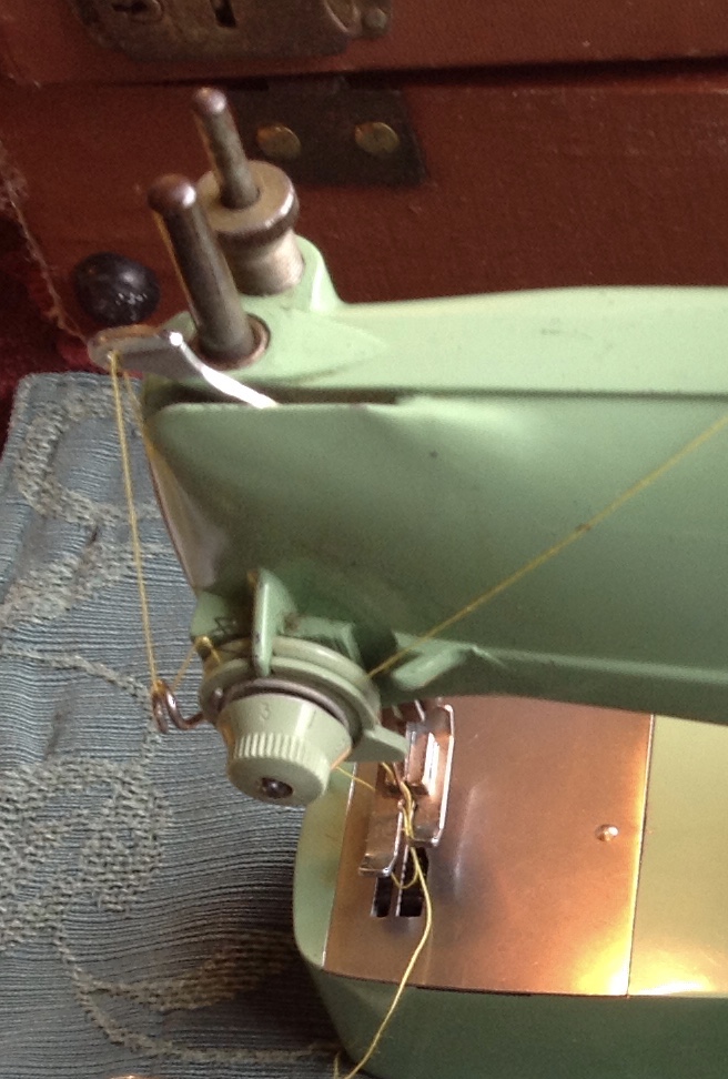Sew Old Sew New The Bell Portable Sewing Machine