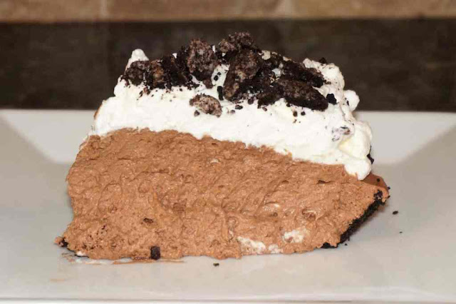 Mile-High Chocolate Mousse Pie