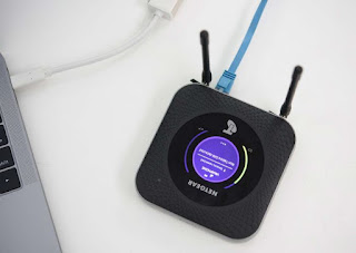 Netgear_M1_4.JPG
