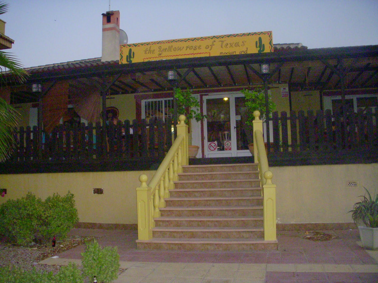 Costa Blanca Restaurant Detective The Yellow Rose of Texas Restaurant