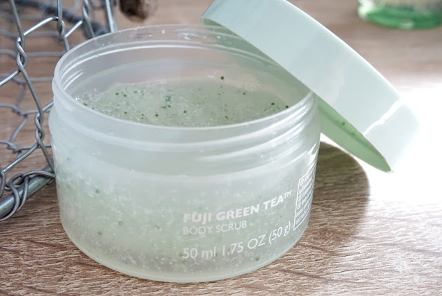 The Body Shop Fuji Green Tea Body Scrub Peeling